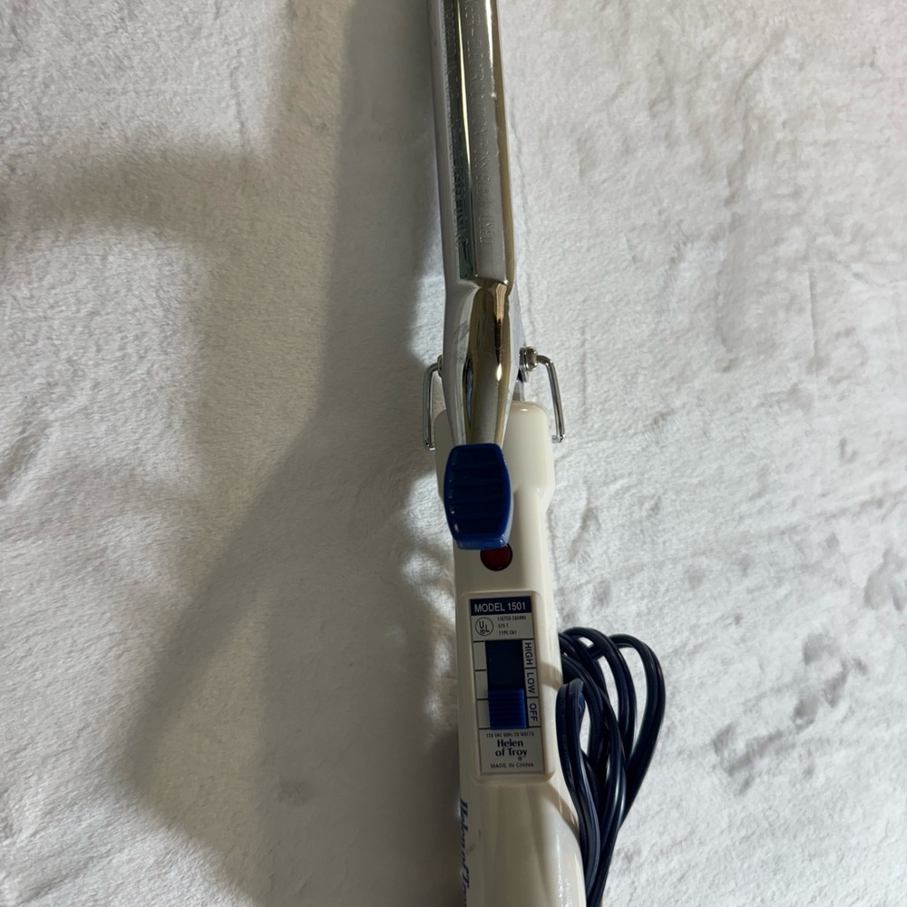 Helen of Troy 3/4 in barrel Curling Iron - Picture 2 of 4